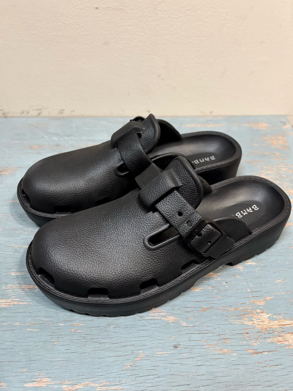 NWOT Women’s Slip-on Clogs with Buckle 38 US7